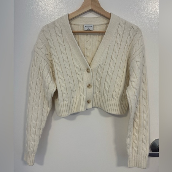 Aritzia Sunday Best Cardigan - Picture 4 of 10